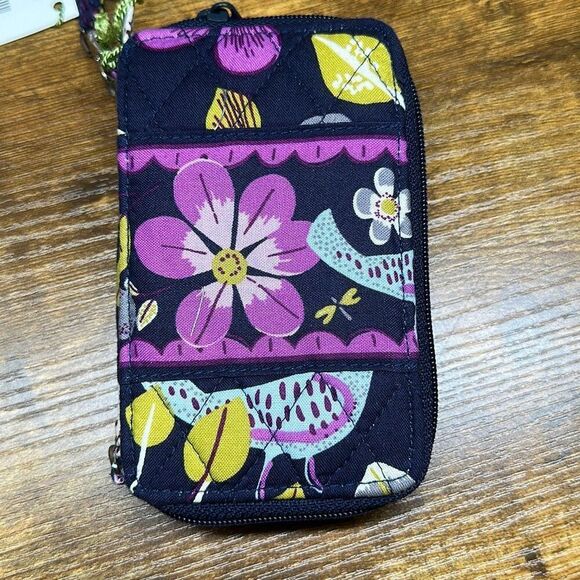 Vera Bradley Carry It All Wristlet Floral Nightingale 11483-116 Retired New - Picture 4 of 6